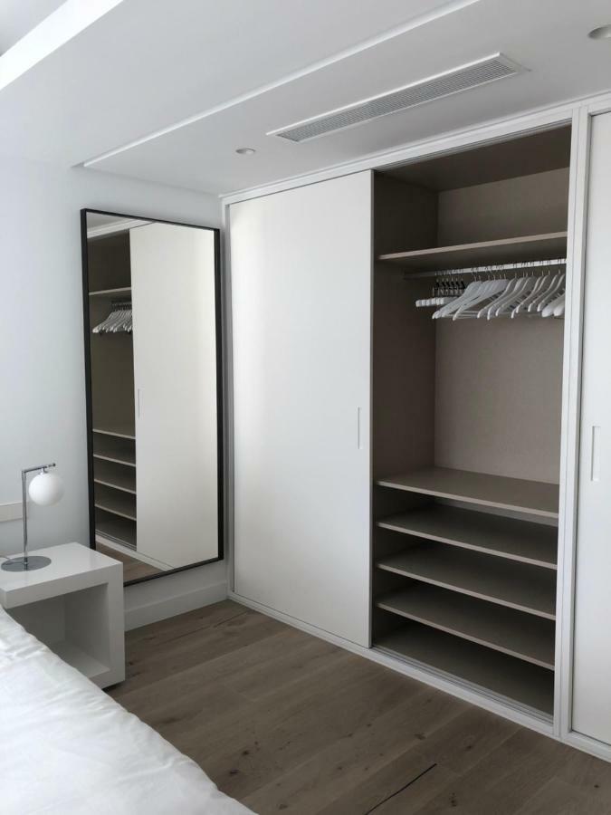 Modern Apartment Puente Romano Марбеля Екстериор снимка