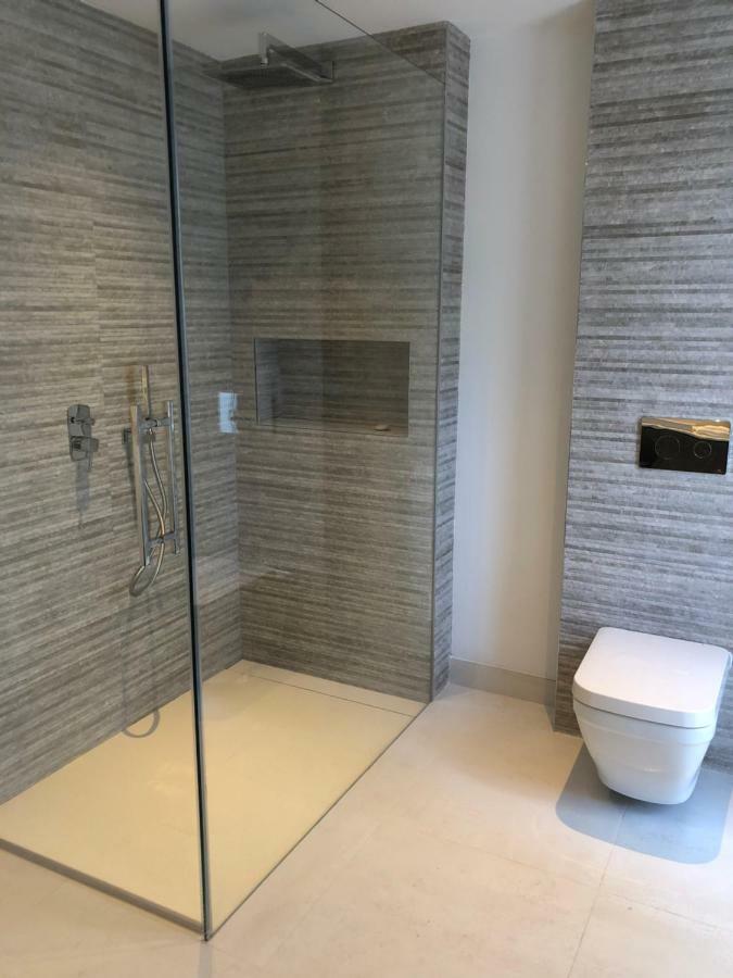 Modern Apartment Puente Romano Марбеля Екстериор снимка