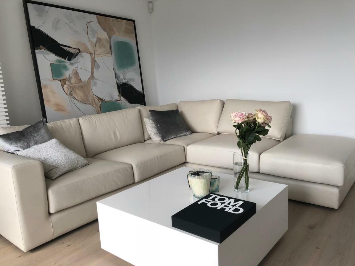 Modern Apartment Puente Romano Марбеля Екстериор снимка