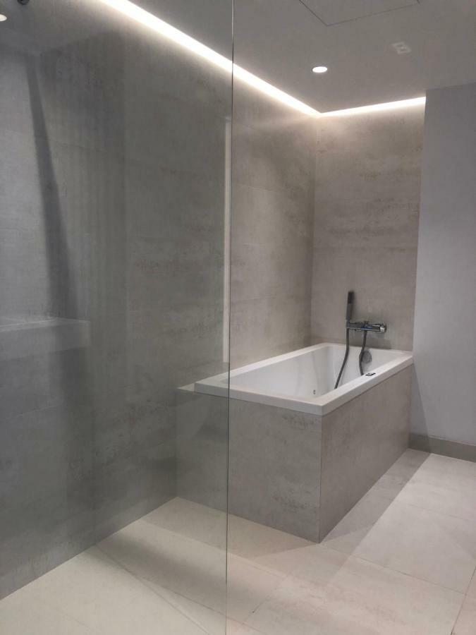 Modern Apartment Puente Romano Марбеля Екстериор снимка