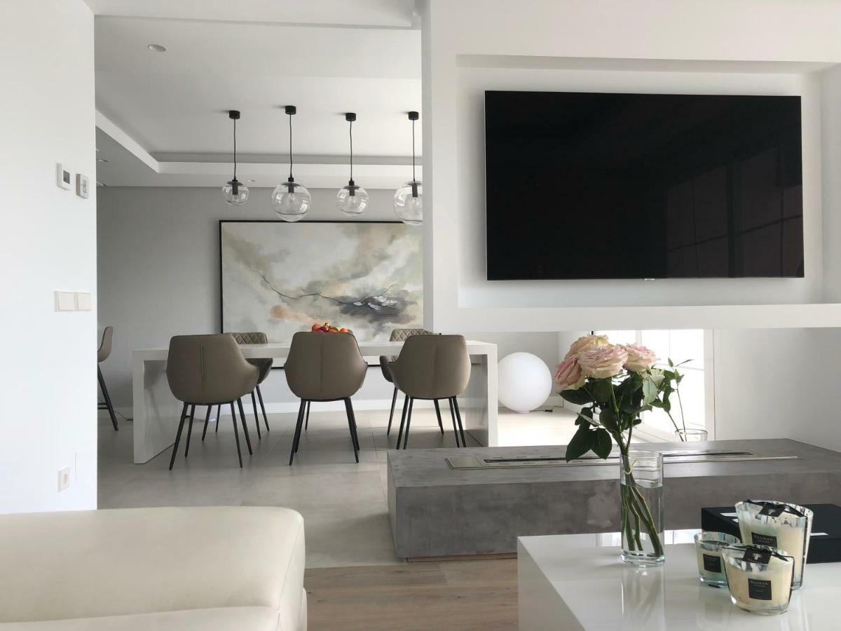 Modern Apartment Puente Romano Марбеля Екстериор снимка